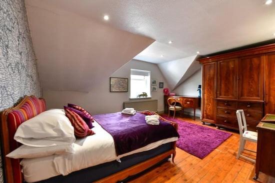 Quirky 4 Bedroom Apartment With Terrace Кардифф Экстерьер фото