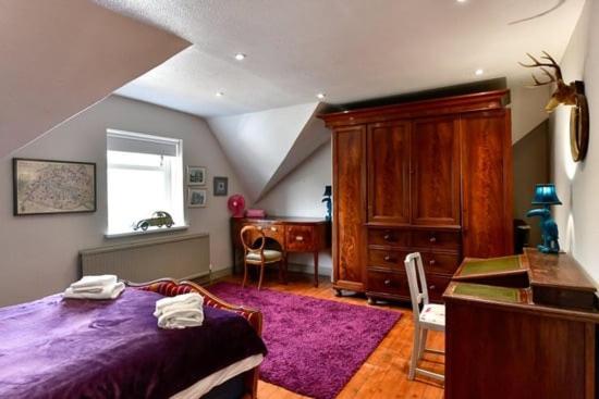 Quirky 4 Bedroom Apartment With Terrace Кардифф Экстерьер фото